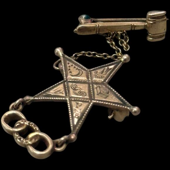 Vintage 10k Gold Pin Brooch - Picture 1 of 5